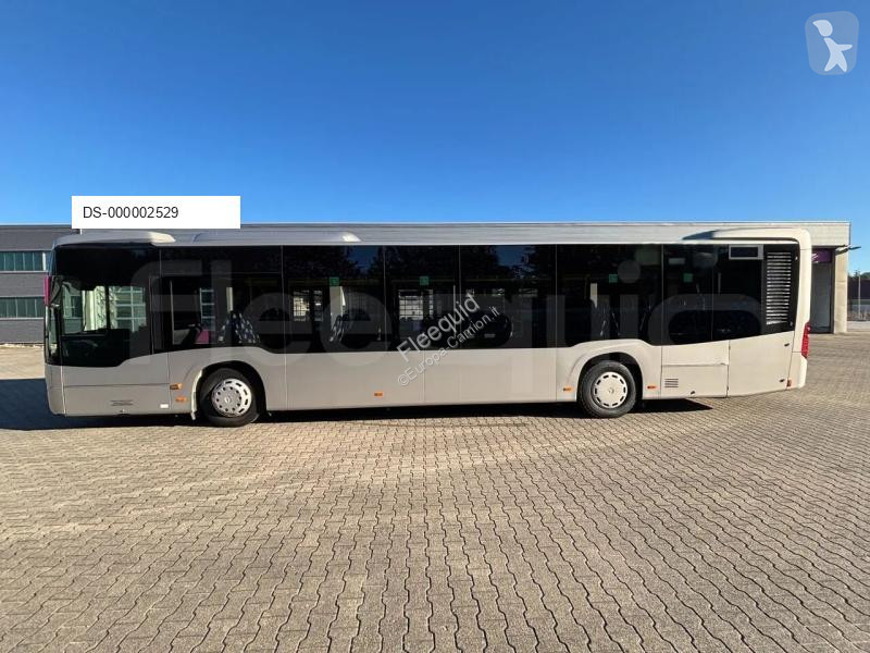 Autobús Mercedes