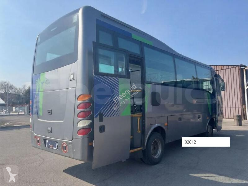 Isuzu Turquoise bus