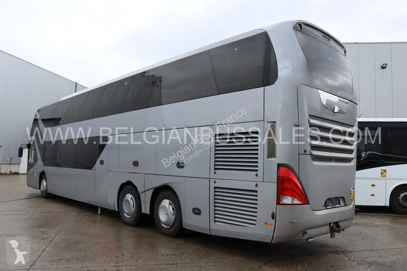 Autobussen Neoplan Skyliner L New Model / P06 /...