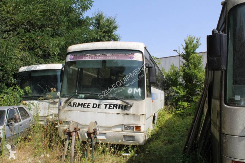 Autobuz Renault MEDIUM