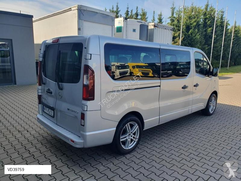 Véhicule utilitaire Opel VIVARO