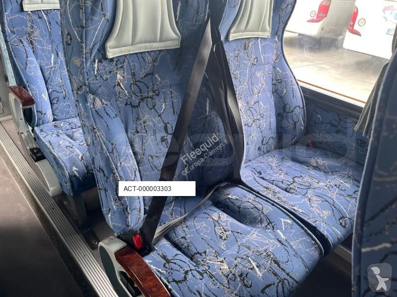 Autobus Setra S328