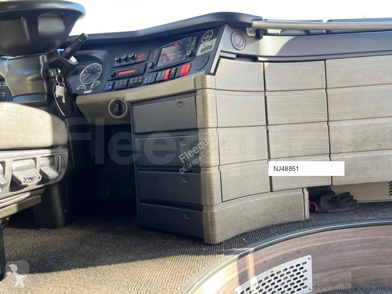 باص Neoplan Skyliner