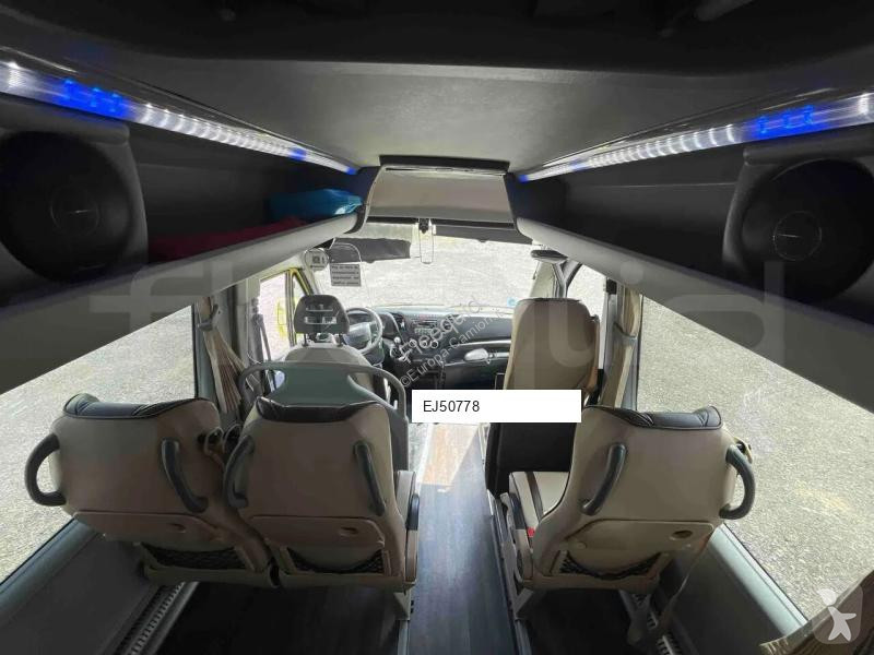 باص Iveco Ferqui