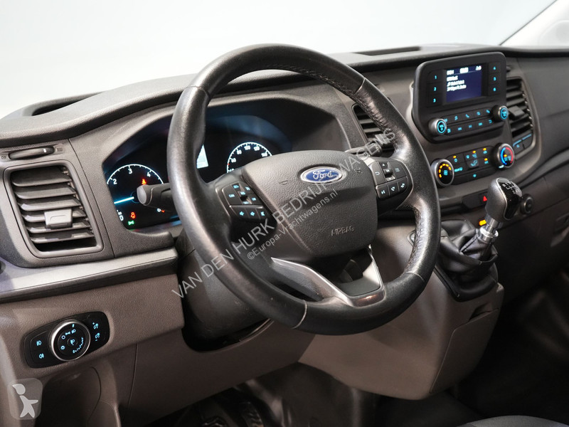 عربة نفعية Ford Tourneo 2.0 TDCI €28.352,-...