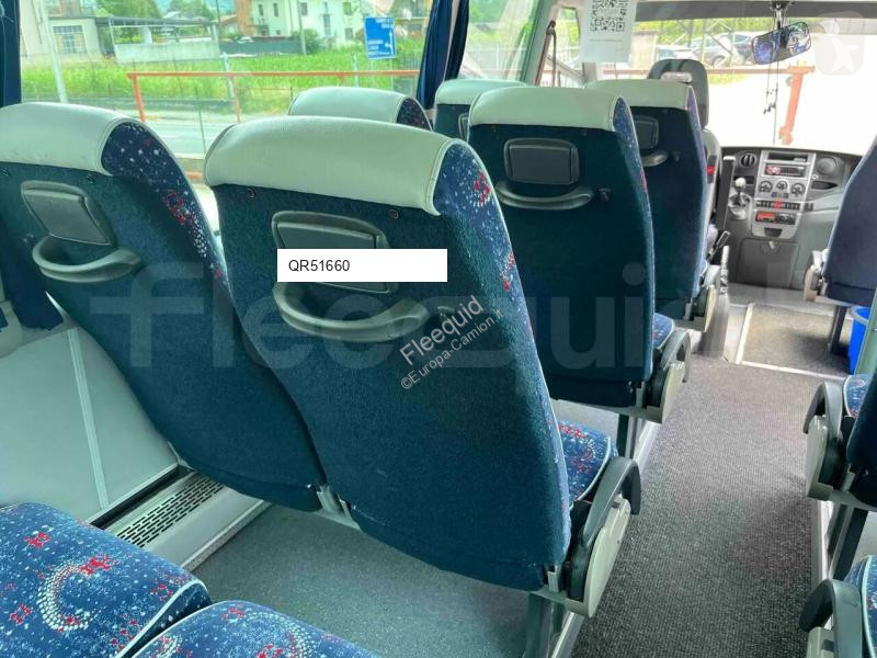 باص Iveco Unvi Compa