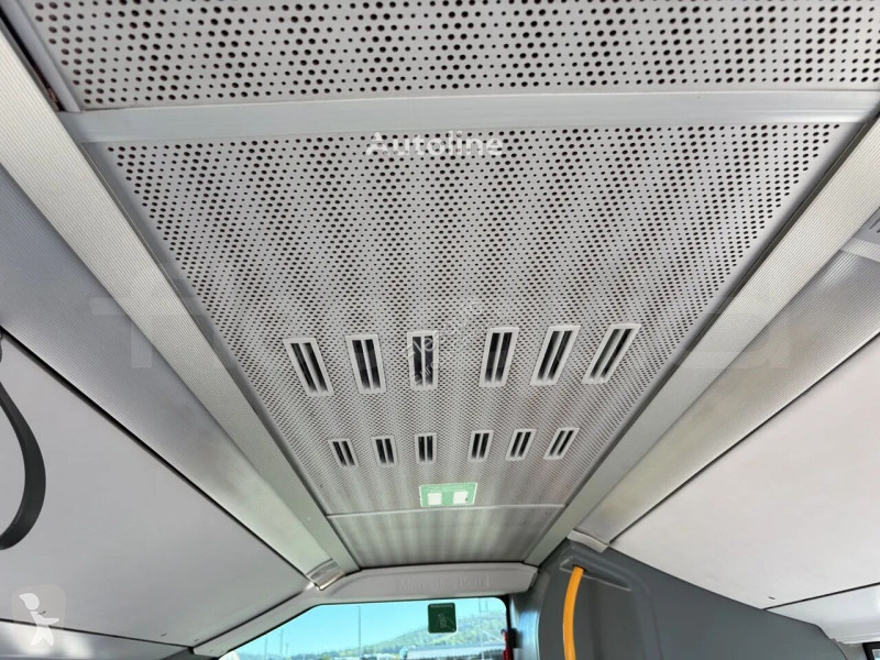 Autobús Mercedes