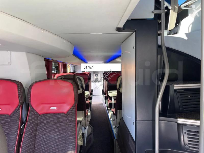 Neoplan Skyliner bus