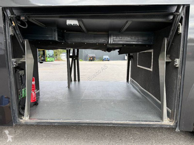 Autóbusz Volvo 9900. Motorhome!