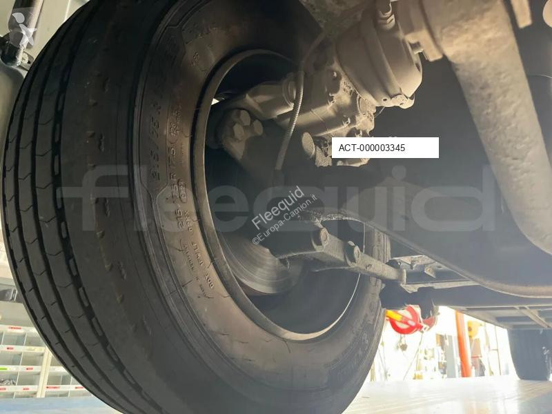 Bus Isuzu Novo
