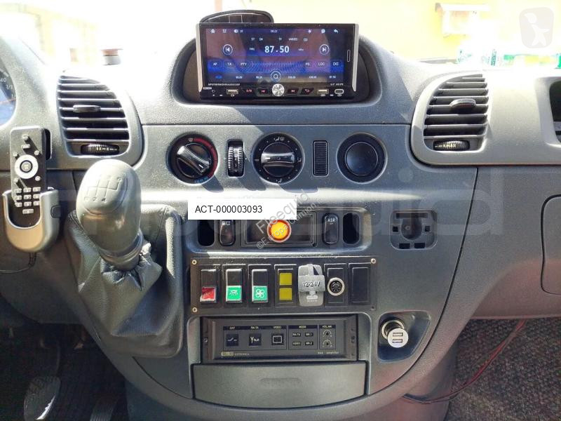 باص Mercedes