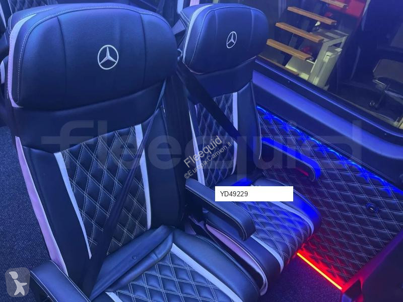 باص Mercedes