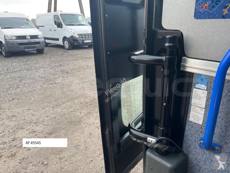 باص Irisbus