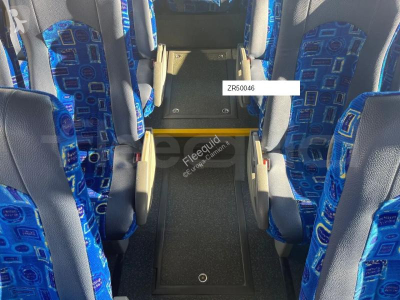 باص Irizar i6