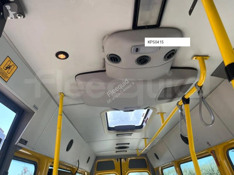 باص Mercedes