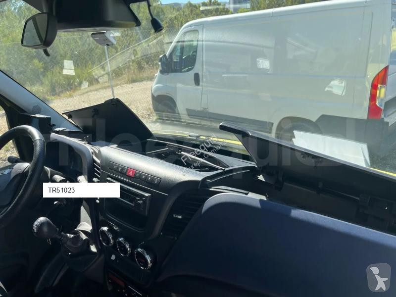 باص Iveco Ferqui
