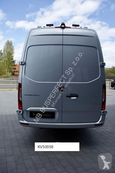 Véhicule utilitaire Mercedes 519CDI – MB...