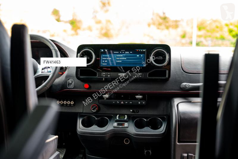 Véhicule utilitaire Mercedes 519 CDI – MB...