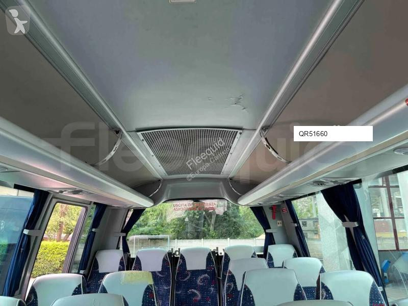 باص Iveco Unvi Compa