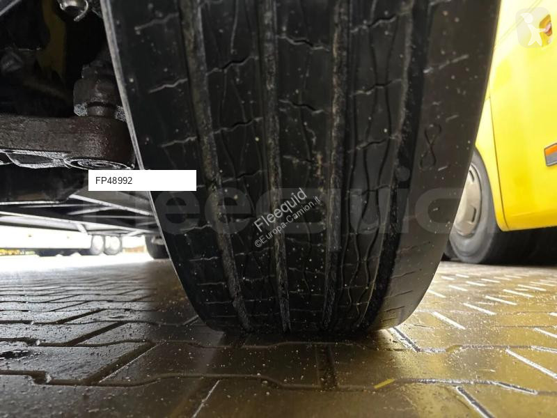 باص Mercedes