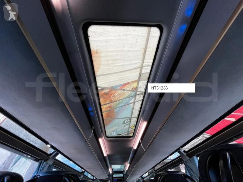 باص Neoplan Skyliner