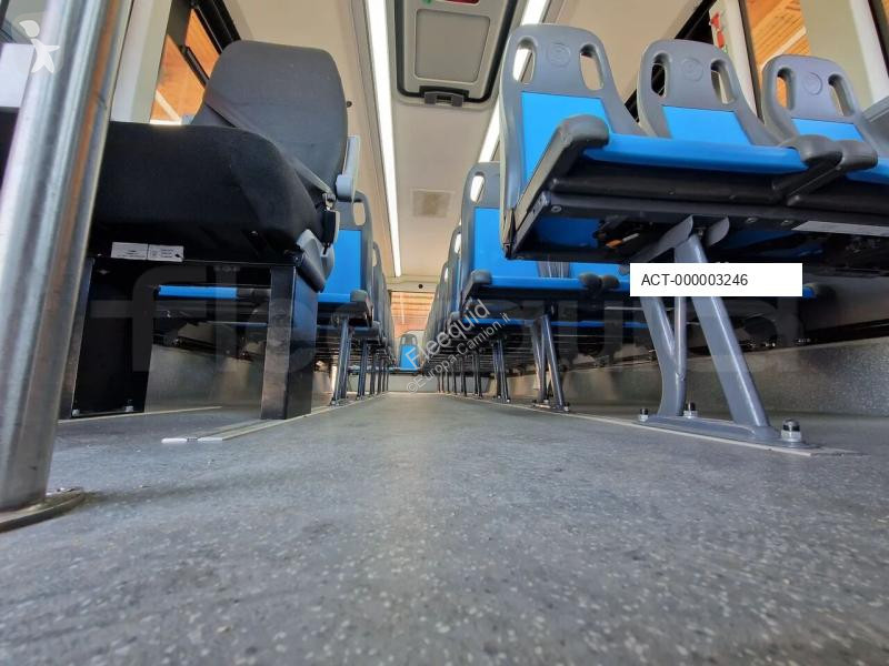 Autobús Iveco Indcar