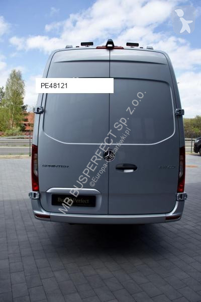 Véhicule utilitaire Mercedes 519 CDI – MB...