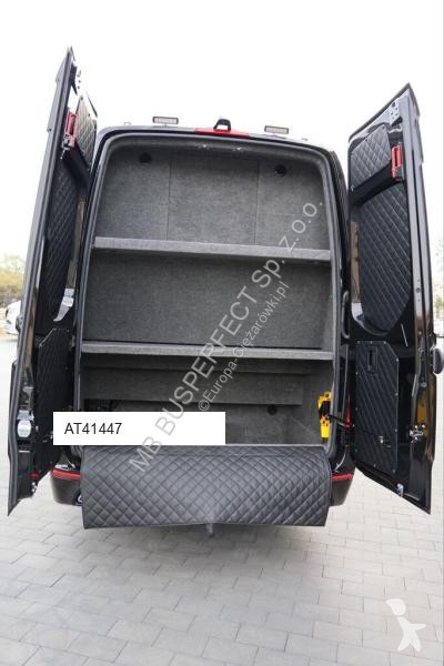 Véhicule utilitaire Mercedes 519 CDI – MB...