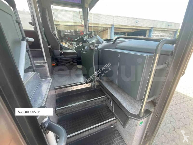 Autóbusz Setra S412