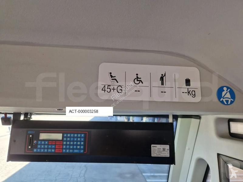 باص Iveco Indcar