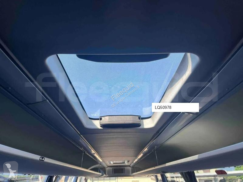 باص Neoplan Cityliner