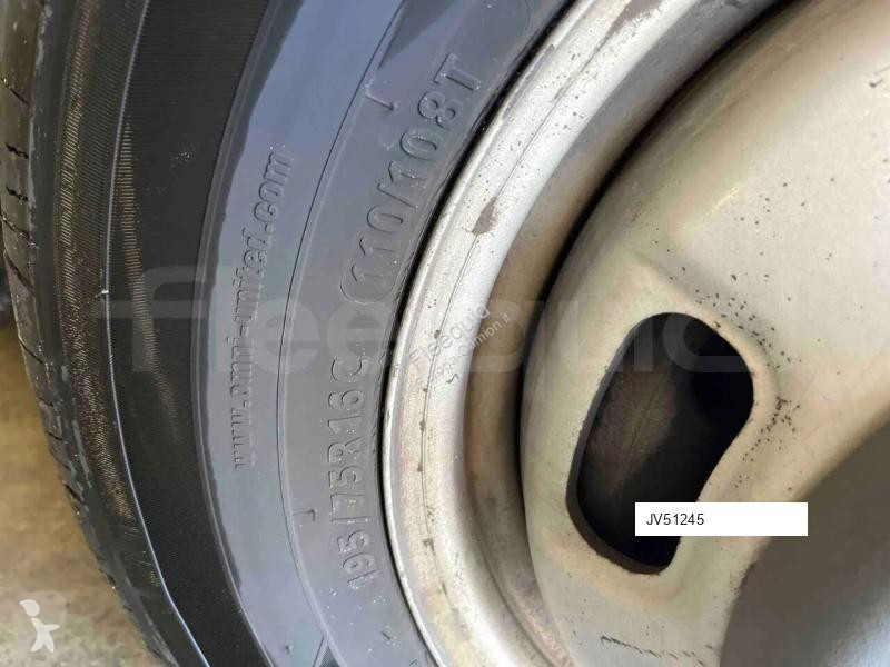 باص Iveco