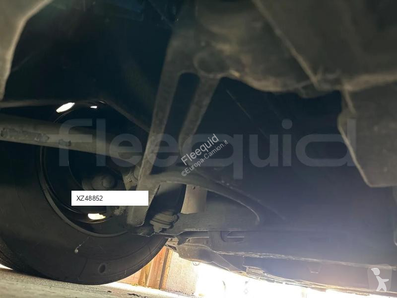باص Mercedes