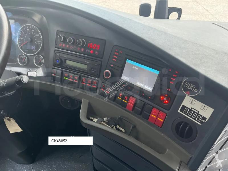باص Neoplan Skyliner
