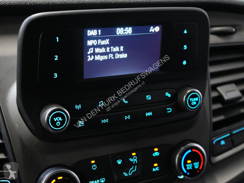 عربة نفعية Ford Tourneo 2.0 TDCI €28.352,-...