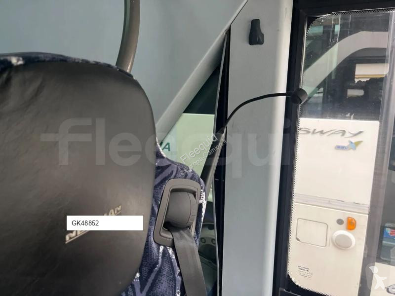 باص Neoplan Skyliner