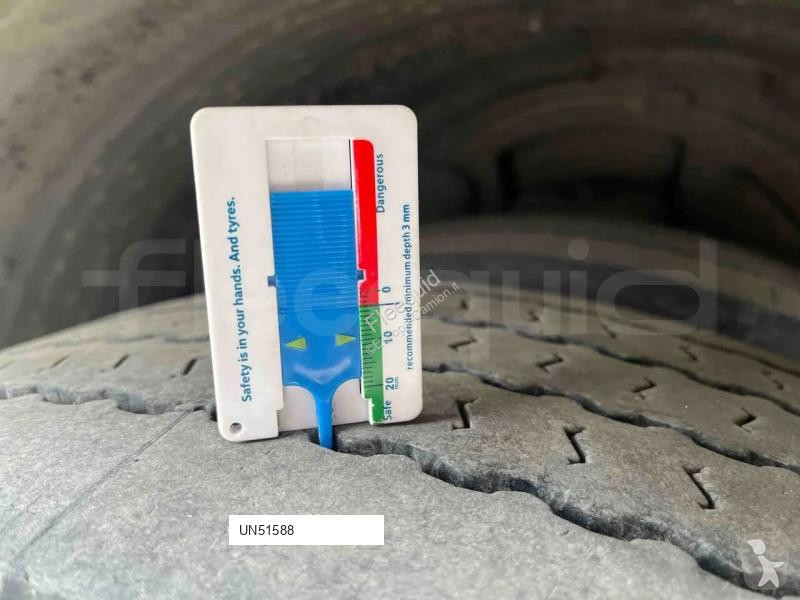 باص Mercedes