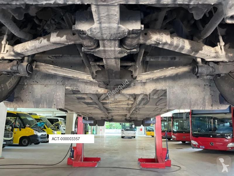 Bus Mercedes