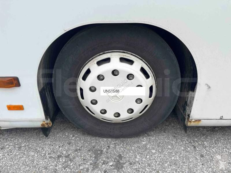 باص Mercedes