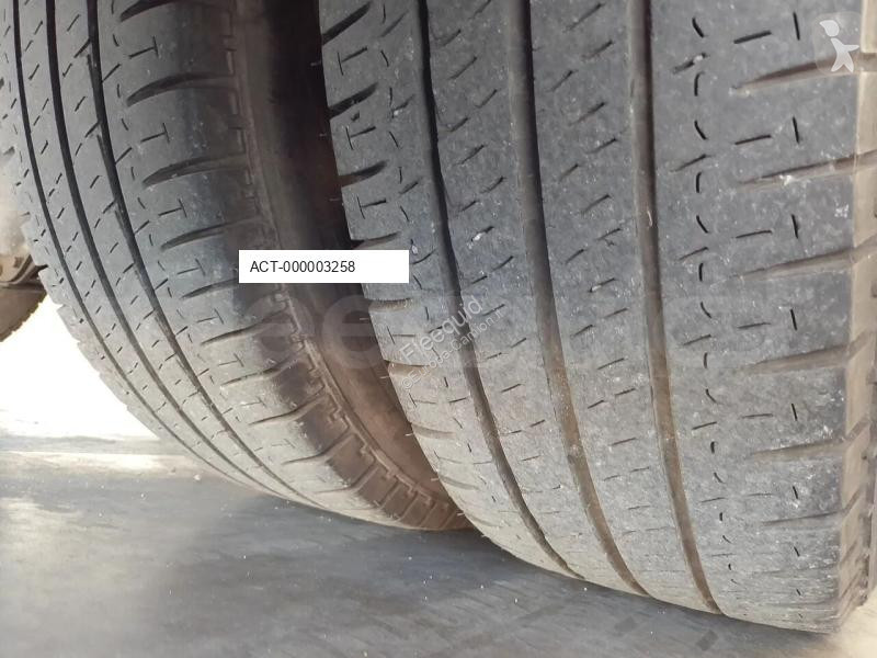 باص Iveco Indcar