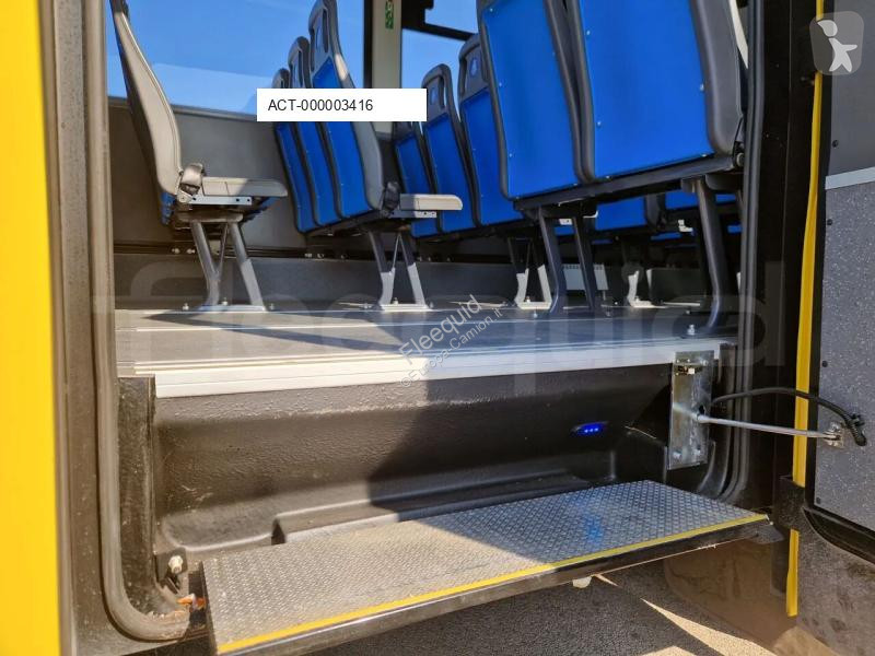 Autobussen Iveco Indcar