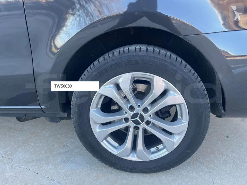 باص Mercedes