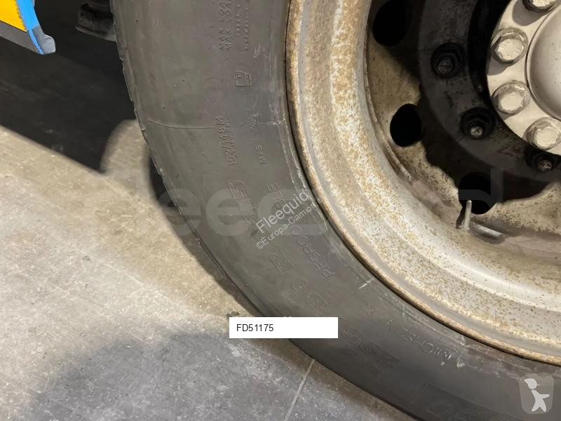 باص Mercedes