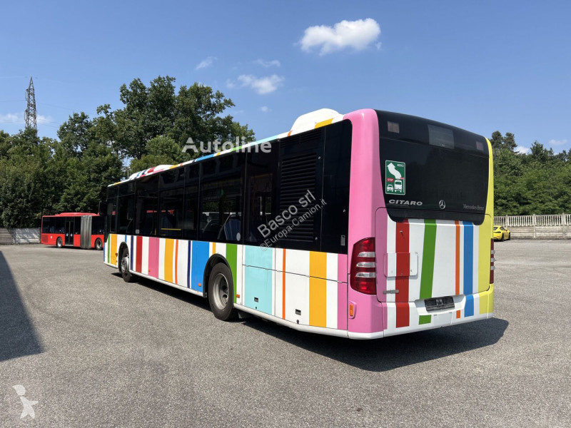 Autobuz Mercedes