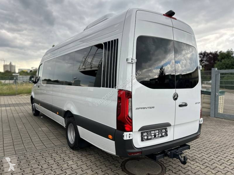 Autobus Mercedes 517 Multi neuf sur commande