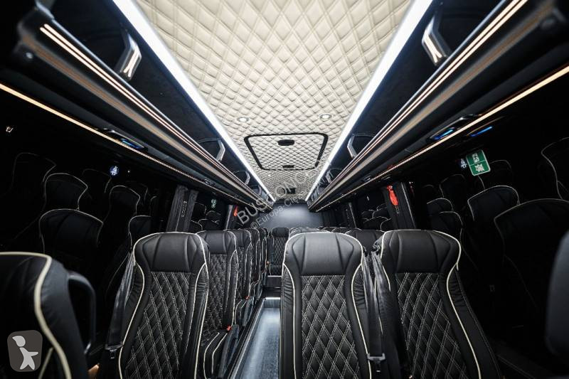 باص Mercedes 519 cdi  19+1+1 on stock