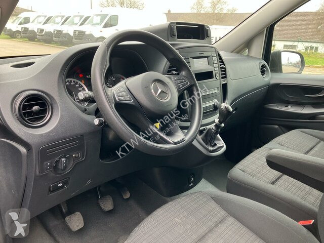 Užitkové vozidlo Mercedes 114 Mixto...