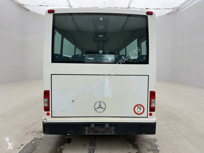 Furgoneta Mercedes 813
