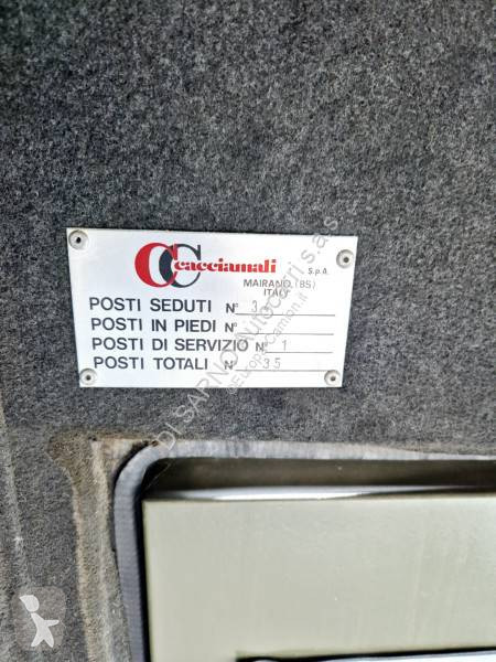 Autobuz Cacciamali A100
