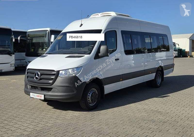 Autobus Mercedes 516